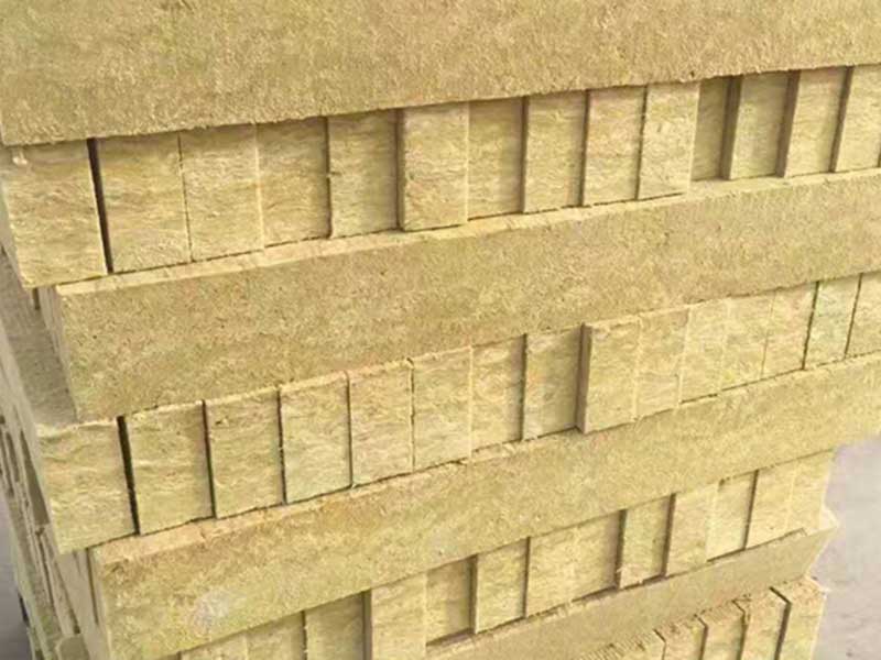巖棉保溫板